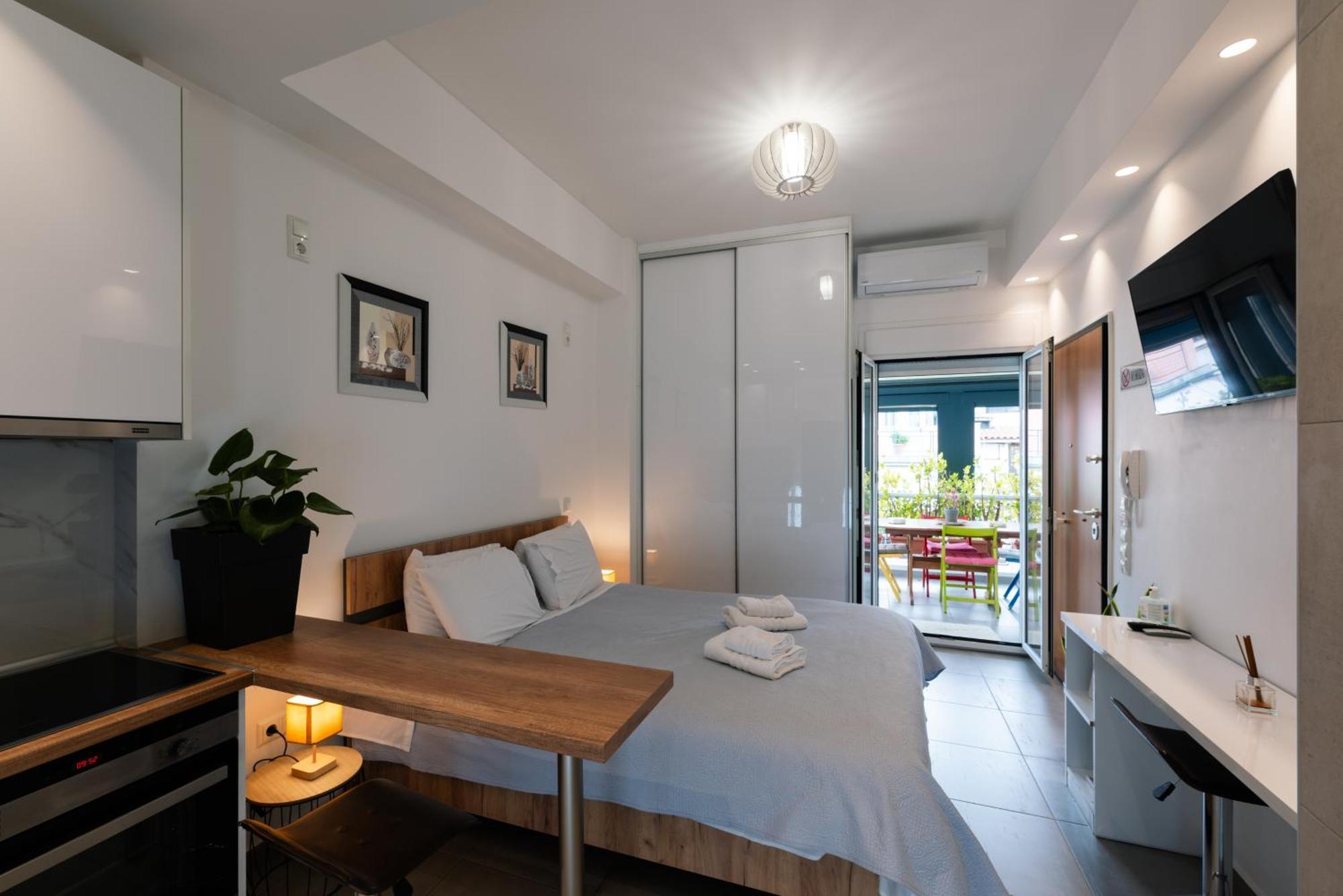 Modern A Apartment *